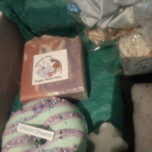 NEW, All Natural Gift Basket of Bath Products